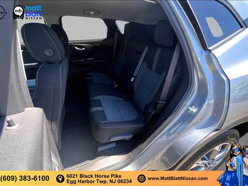 Used 2025 Chevrolet Blazer LT AWD/4WD image 24