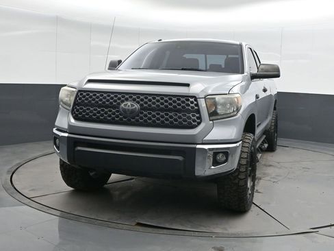 Used 2018 Toyota Tundra SR5 image 6