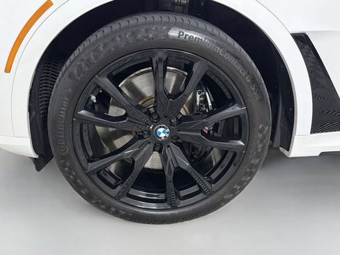 Used 2025 BMW X7 xDrive40i w/ Executive Package AWD/4WD image 33