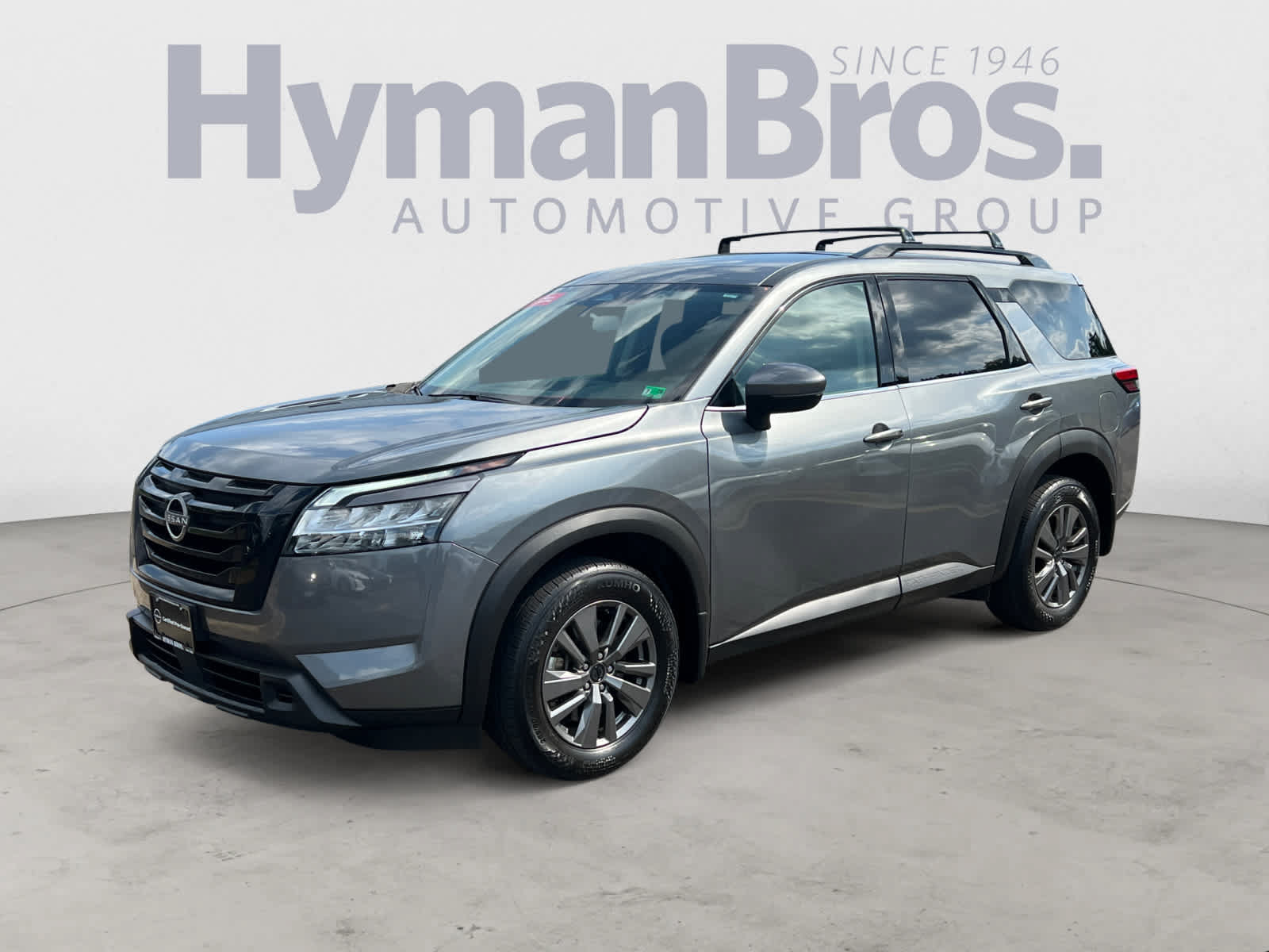 Used 2022 Nissan Pathfinder SV w/ SV Black Package AWD/4WD image 8