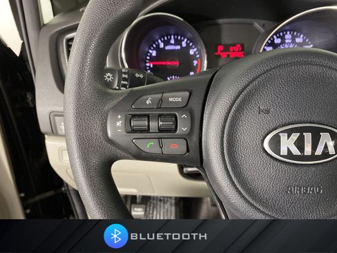 Used 2018 Kia Sedona L FWD image 20