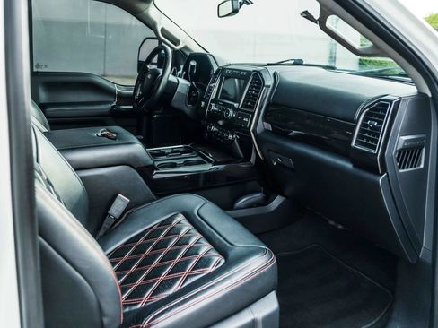 Used 2020 Ford F250 Lariat w/ Lariat Ultimate Package AWD/4WD image 24