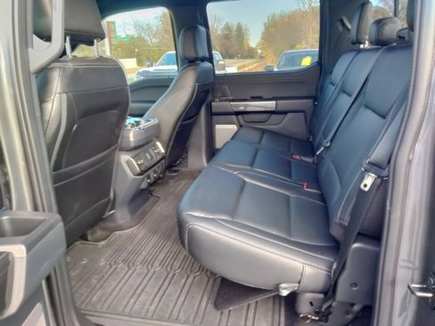 Used 2022 Ford F150 XLT w/ Equipment Group 302A High image 11