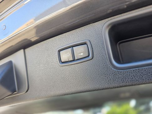 Used 2016 Porsche Macan S image 15