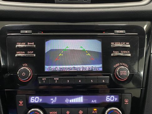 Used 2015 Nissan Rogue SV w/ SV Moonroof Package AWD/4WD image 22