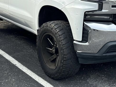 Used 2019 Chevrolet Silverado 1500 LT w/ All-Star Edition AWD/4WD image 5