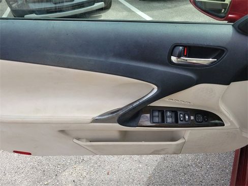 Used 2010 Lexus IS 250C image 12