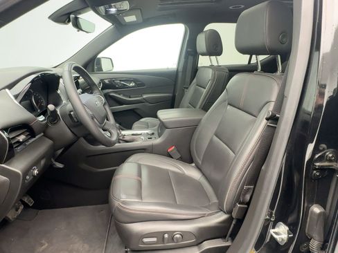 Certified 2023 Chevrolet Traverse RS image 5