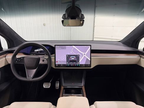 Used 2024 Tesla Model X AWD/4WD image 13