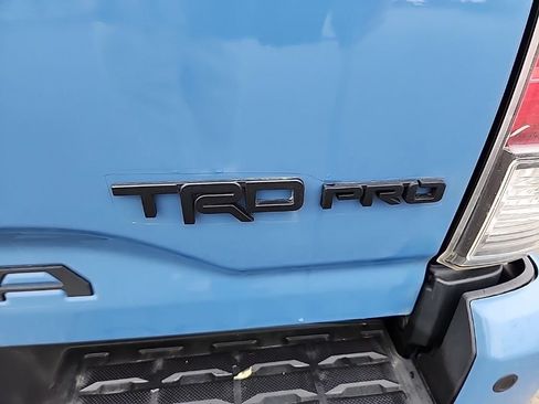 Used 2018 Toyota Tacoma TRD Pro AWD/4WD image 42