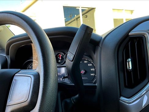 Used 2022 Chevrolet Silverado 1500 Custom image 28