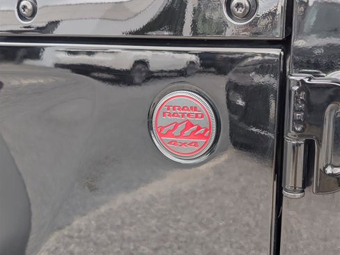 Used 2024 Jeep Wrangler Unlimited Rubicon image 9