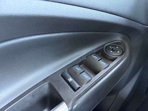 Used 2018 Ford Escape SE FWD image 22