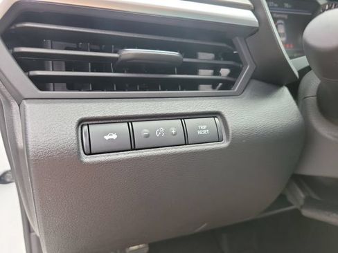 Used 2026 Nissan Altima 2.5 SV FWD image 30