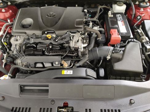 Used 2019 Toyota Camry LE FWD image 30