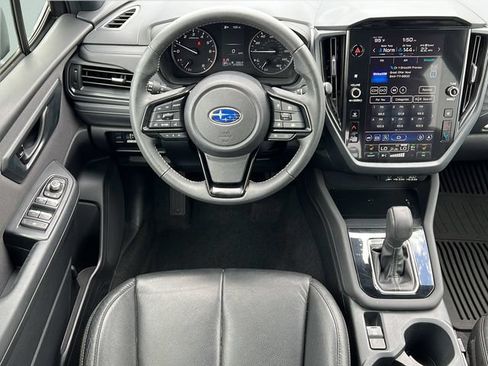 Used 2025 Subaru Forester Premium AWD/4WD image 12