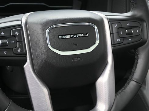 Used 2023 GMC Yukon Denali image 20