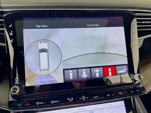 Used 2023 Jeep Grand Wagoneer Series II image 54