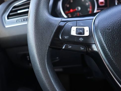 Used 2020 Volkswagen Tiguan S FWD image 19