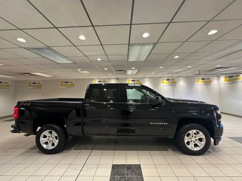 Used 2018 Chevrolet Silverado 1500 LT w/ All Star Edition AWD/4WD image 3
