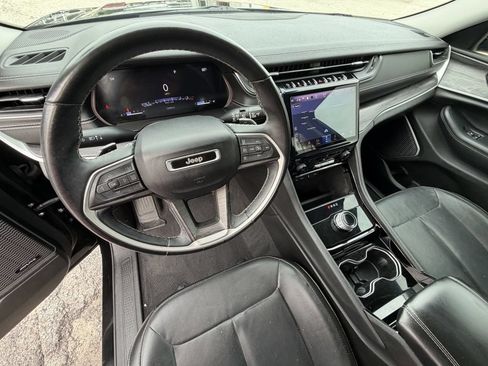 Used 2022 Jeep Grand Cherokee L Limited RWD image 19