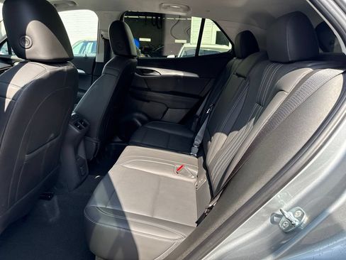 Used 2025 Buick Envision Avenir AWD/4WD image 14