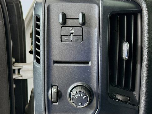 Used 2017 GMC Sierra 2500 4x4 Double Cab w/ Sierra Convenience Package image 12