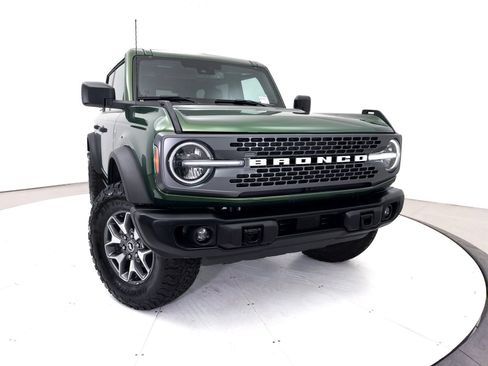 Used 2025 Ford Bronco Badlands AWD/4WD image 7