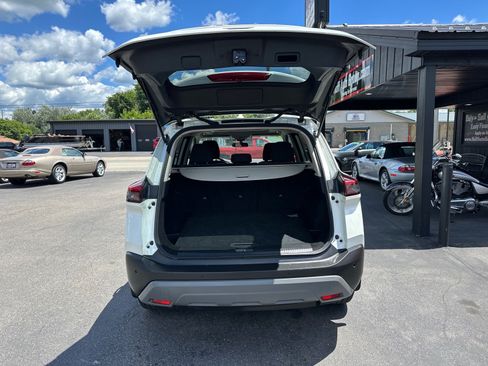 Used 2021 Nissan Rogue SV AWD/4WD image 8