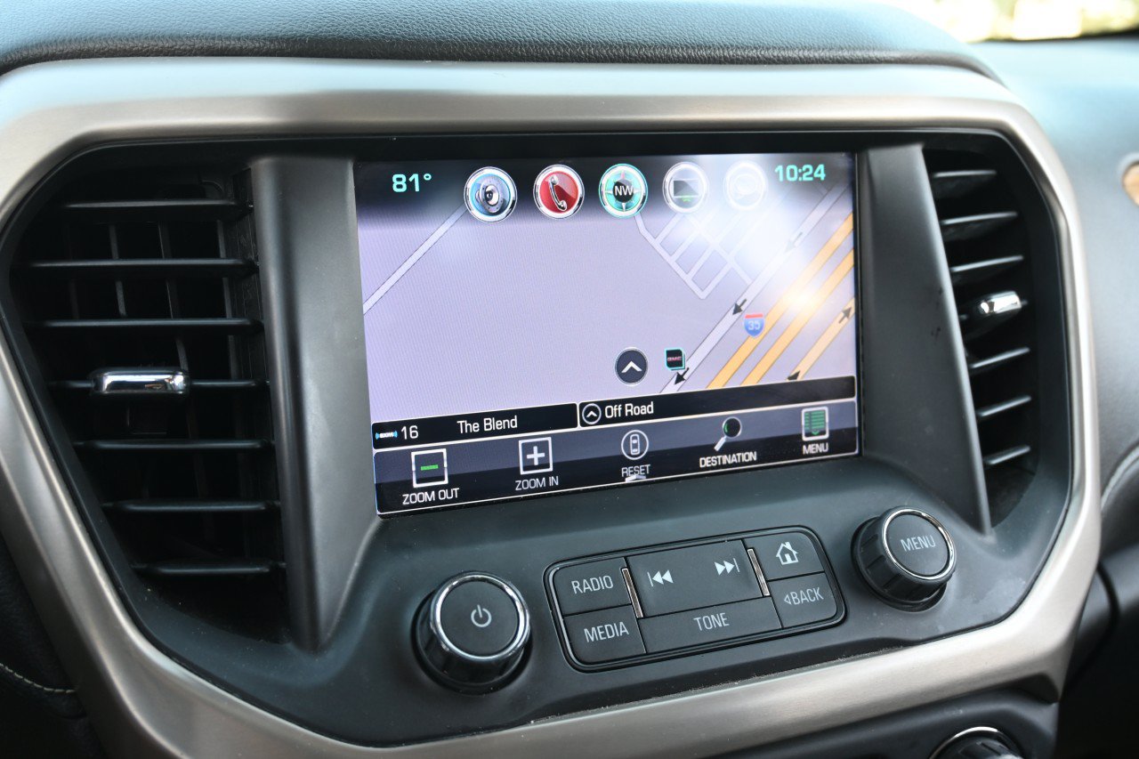 Used 2017 GMC Acadia Denali FWD image 12