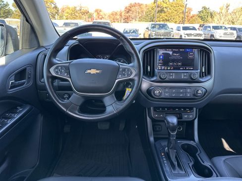 Used 2022 Chevrolet Colorado Z71 image 23
