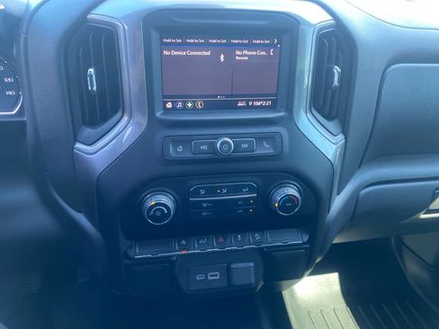 Used 2021 Chevrolet Silverado 1500 Custom Trail Boss w/ Safety Confidence Package AWD/4WD image 14