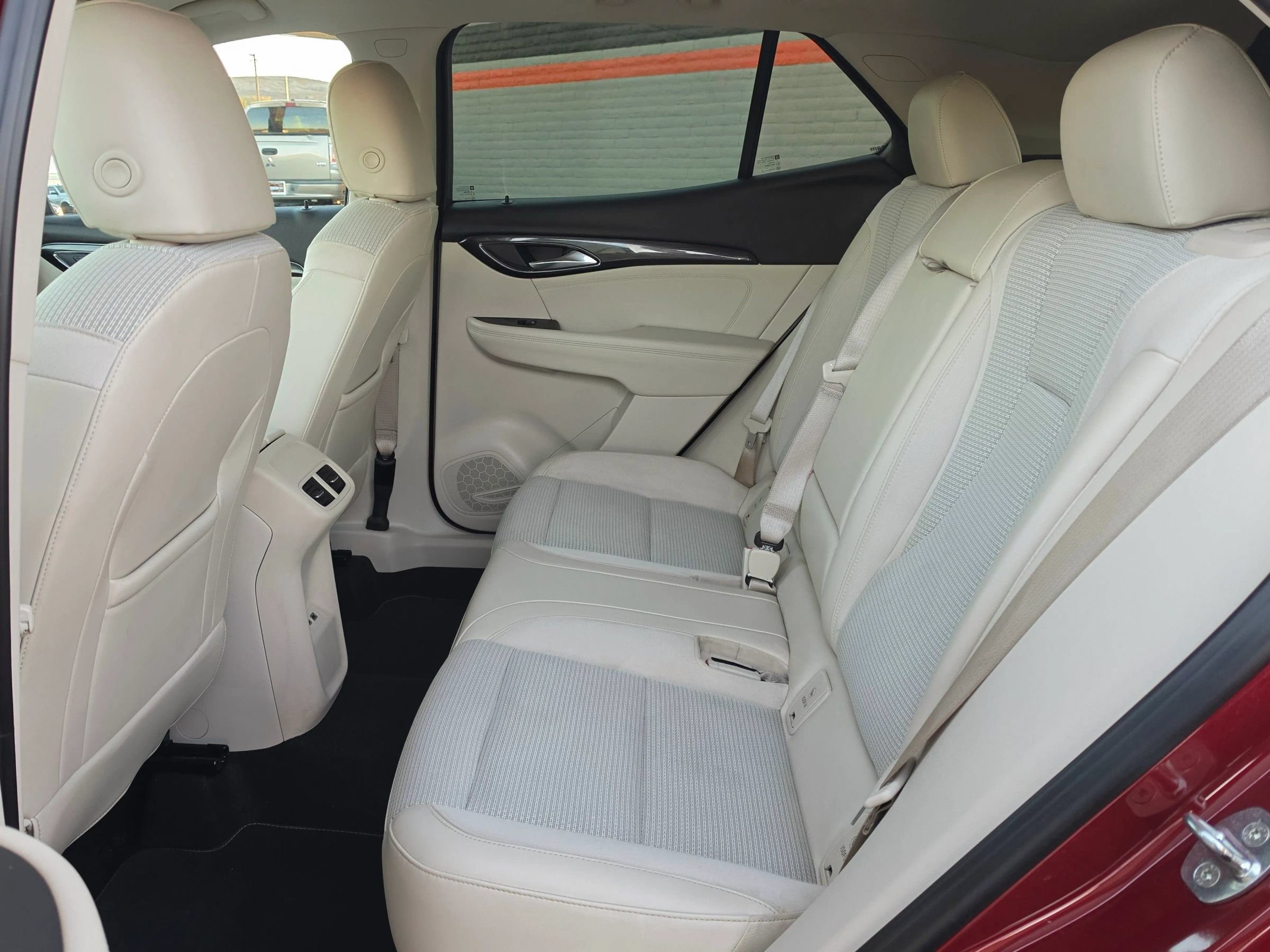 Used 2022 Buick Envision Preferred FWD image 18