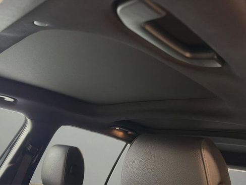 Used 2022 Mercedes-Benz GLB 250 4MATIC image 13