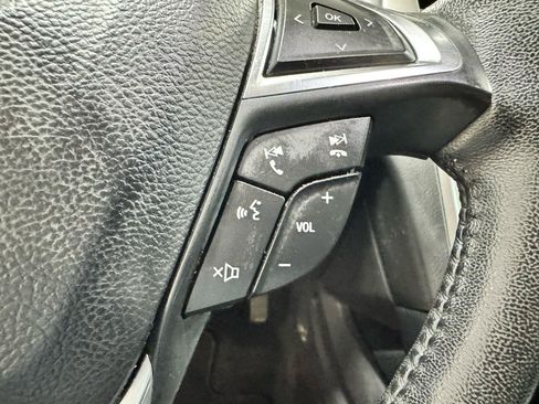 Used 2019 Ford Fusion SEL FWD image 20