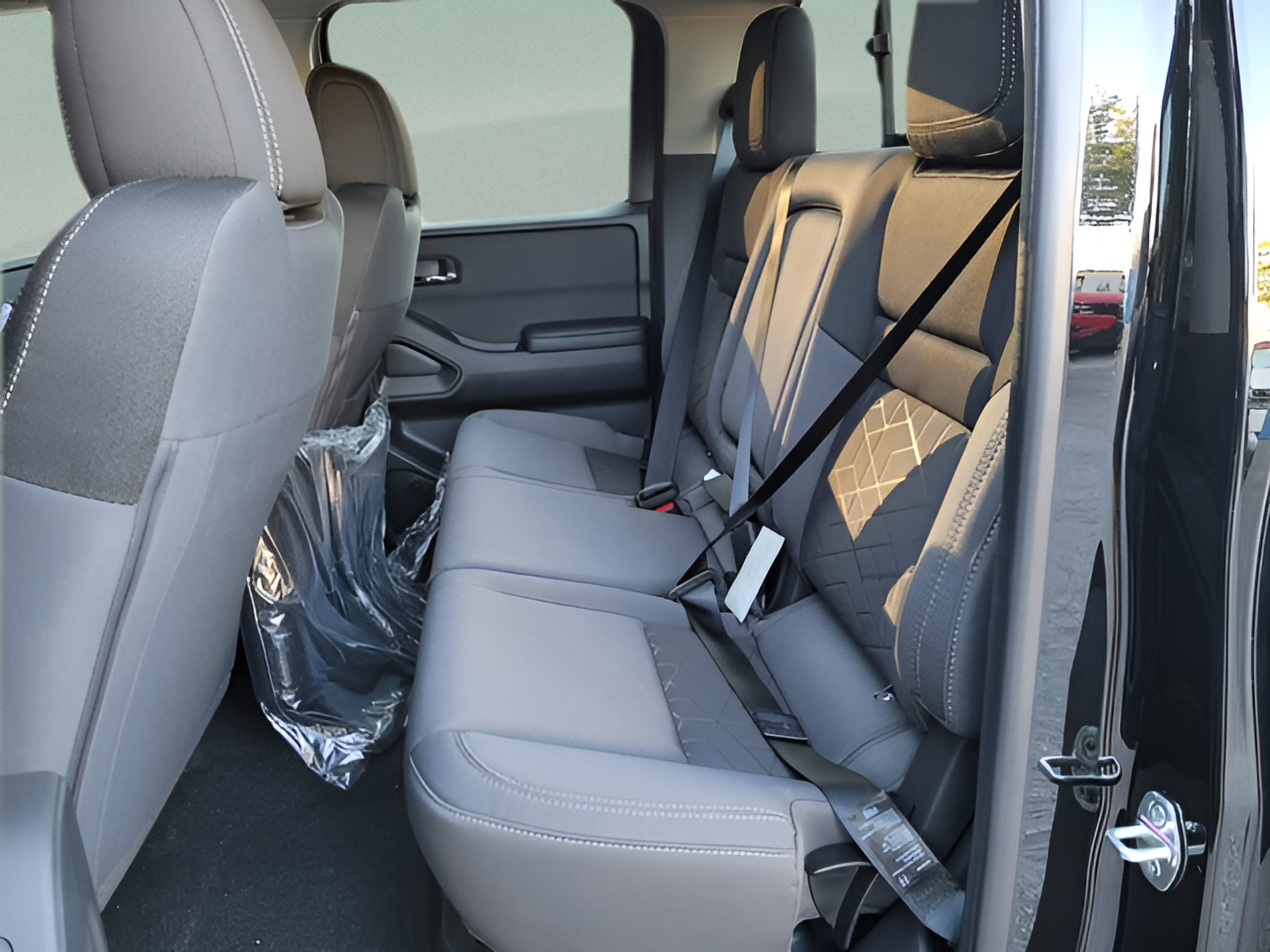 Used 2026 Nissan Frontier SV w/ Tow Package RWD image 10
