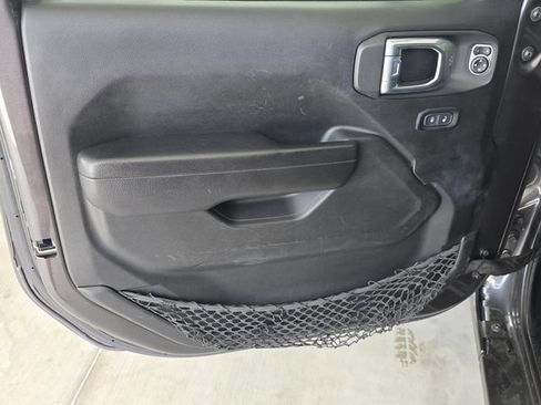 Used 2023 Jeep Wrangler Unlimited Sport AWD/4WD image 30