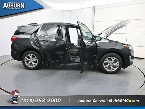 Used 2020 Chevrolet Equinox LT image 39