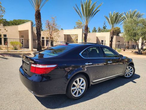 Used 2009 Lexus LS 460 RWD image 5