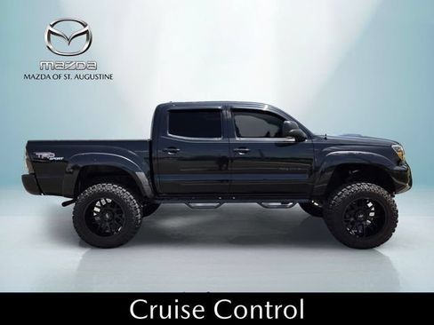 Used 2013 Toyota Tacoma 4x4 Double Cab w/ TRD Sport Pkg image 17