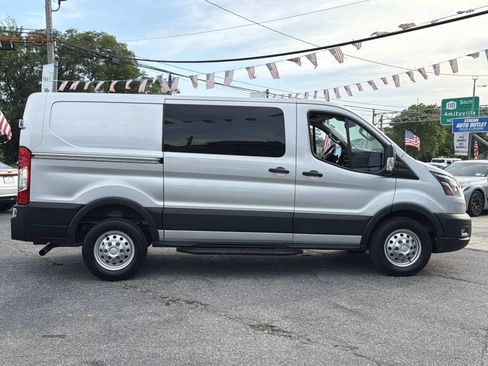 Used 2021 Ford Transit 250 Low Roof AWD image 11