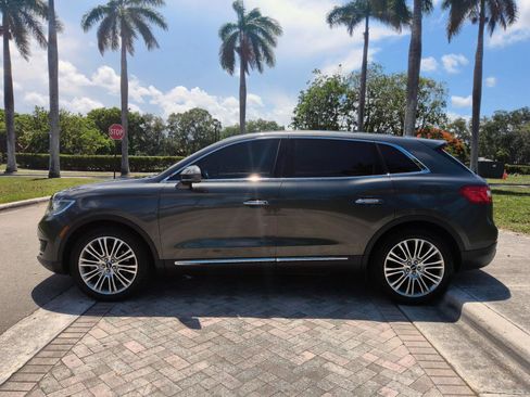 Used 2018 Lincoln MKX Reserve FWD image 16