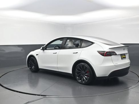 Used 2022 Tesla Model Y Performance AWD/4WD image 4