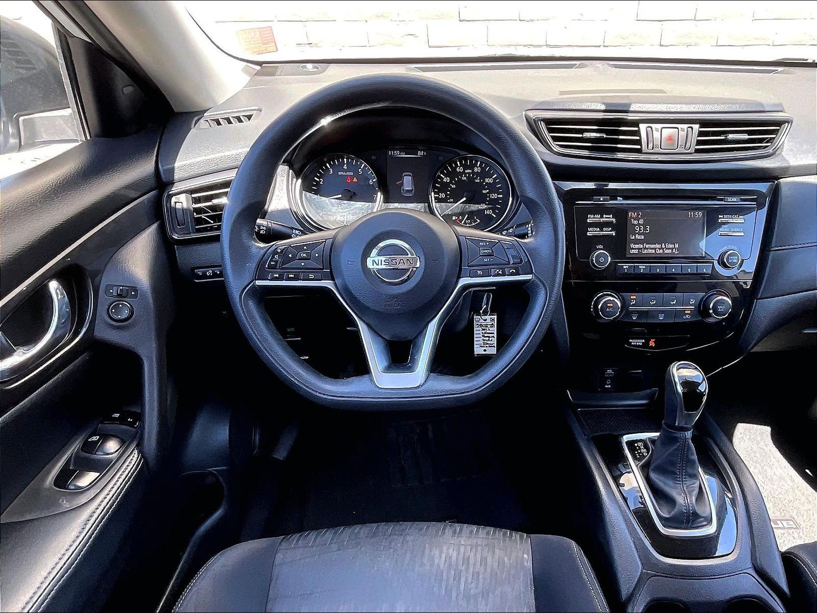 Used 2017 Nissan Rogue S w/ Appearance Package FWD image 4