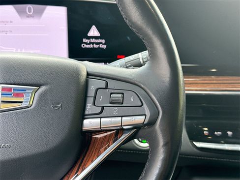 Used 2023 Cadillac Escalade Premium Luxury image 18