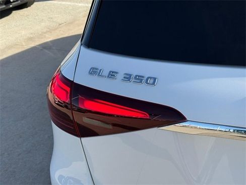 Certified 2025 Mercedes-Benz GLE 350 4MATIC image 11