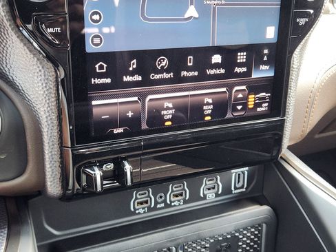 New 2026 RAM 1500 Limited AWD/4WD image 18