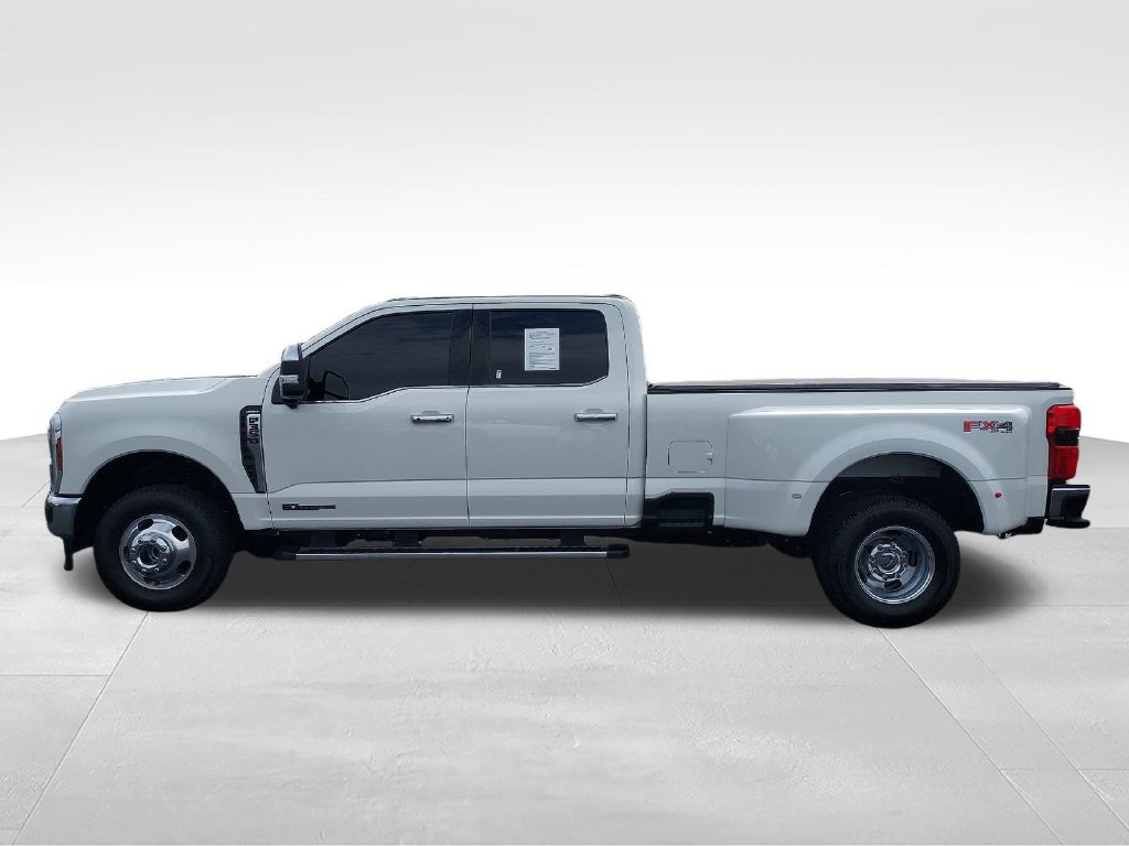 Used 2025 Ford F350 Lariat w/ Chrome Package AWD/4WD image 2