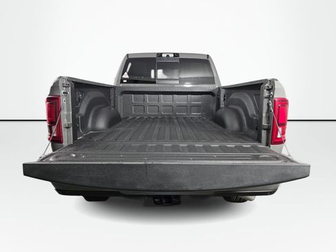New 2026 RAM 2500 Laramie w/ Night Edition AWD/4WD image 17