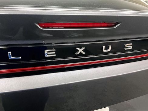 Used 2023 Lexus RZ 450e Premium w/ Technology Package AWD/4WD image 31